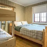 4 Bedroom Cozy In