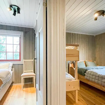 4 Bedroom Cozy In * Reinli